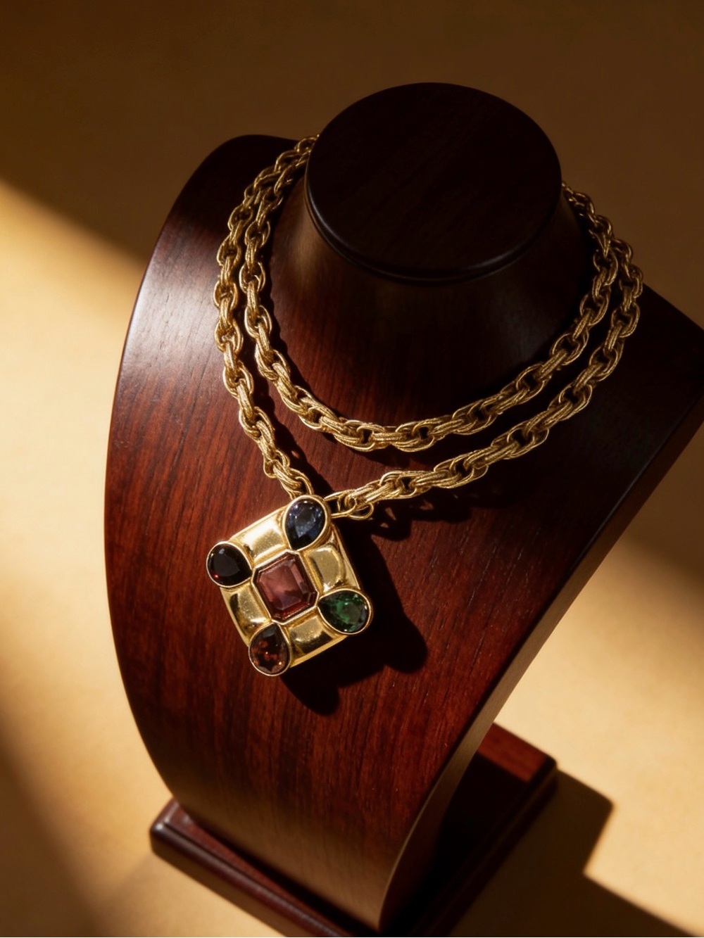 Vintage Ciner necklace